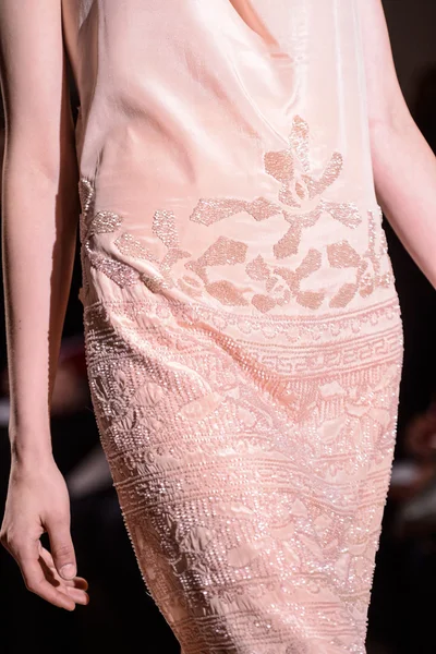 Look 27